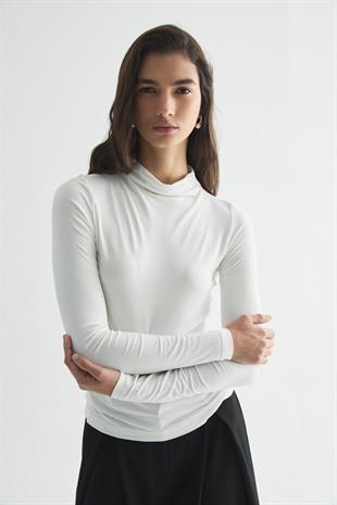 DİK YAKA YUMUŞAK DOKULU BODY EKRU
