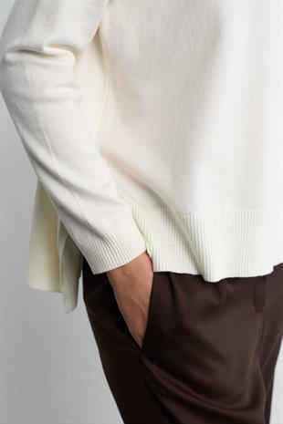 DÖKÜMLÜ TRİKO BLUZ EKRU