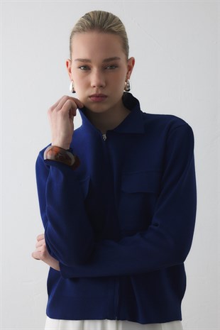 KAPAKLI CEP DETAYLI TRİKO CEKET SAKS