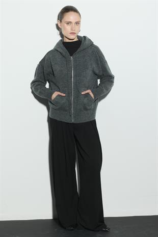 KAPÜŞONLU CROP TRİKO HIRKA ANTRASİT