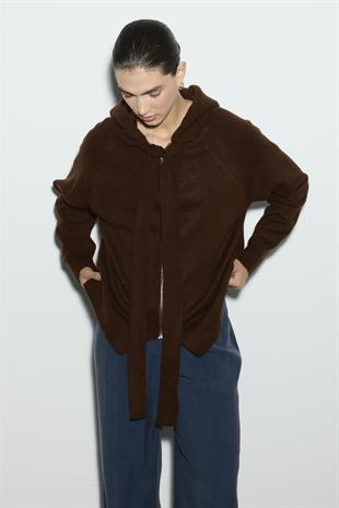 KAPÜŞONLU SWEAT TRİKO HIRKA KAHVERENGİ