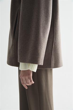 KAŞMİR DOKULU KEMİK DÜĞMELİ KISA KABAN KAHVERENGİ