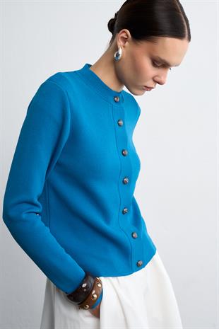 METAL DÜĞMELİ MERSERİZE TRİKO HIRKA MAVİ