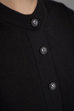 METAL DÜĞMELİ MERSERİZE TRİKO HIRKA SİYAH