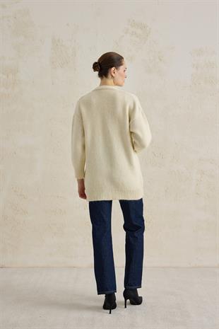 METALİZE DÜĞMELİ HIRKA BEJ