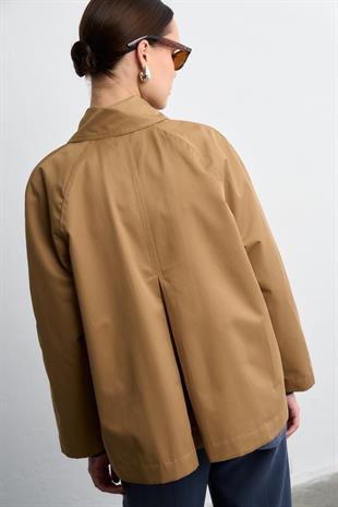 OVERSIDE SHORT TRENÇKOT CAMEL