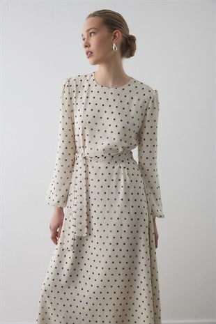 PUANTİYELİ ŞİFON ELBİSE EKRU-SİYAH