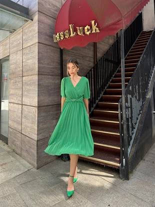 Kemer Detaylı Pileli Şık Şifon Elbise Yeşil