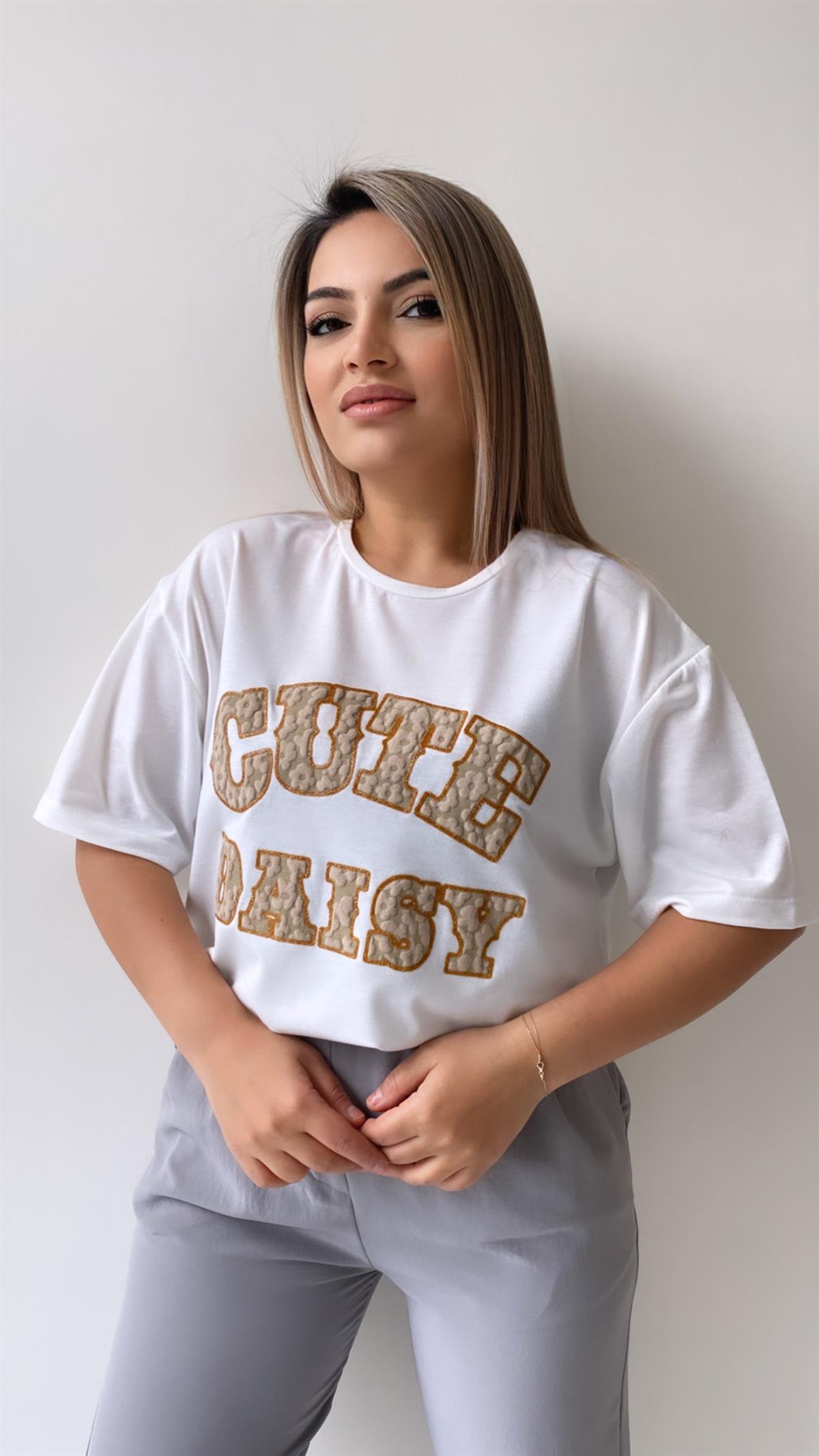 Kabartmalı Cute Daisy Tişört Ekru Bej