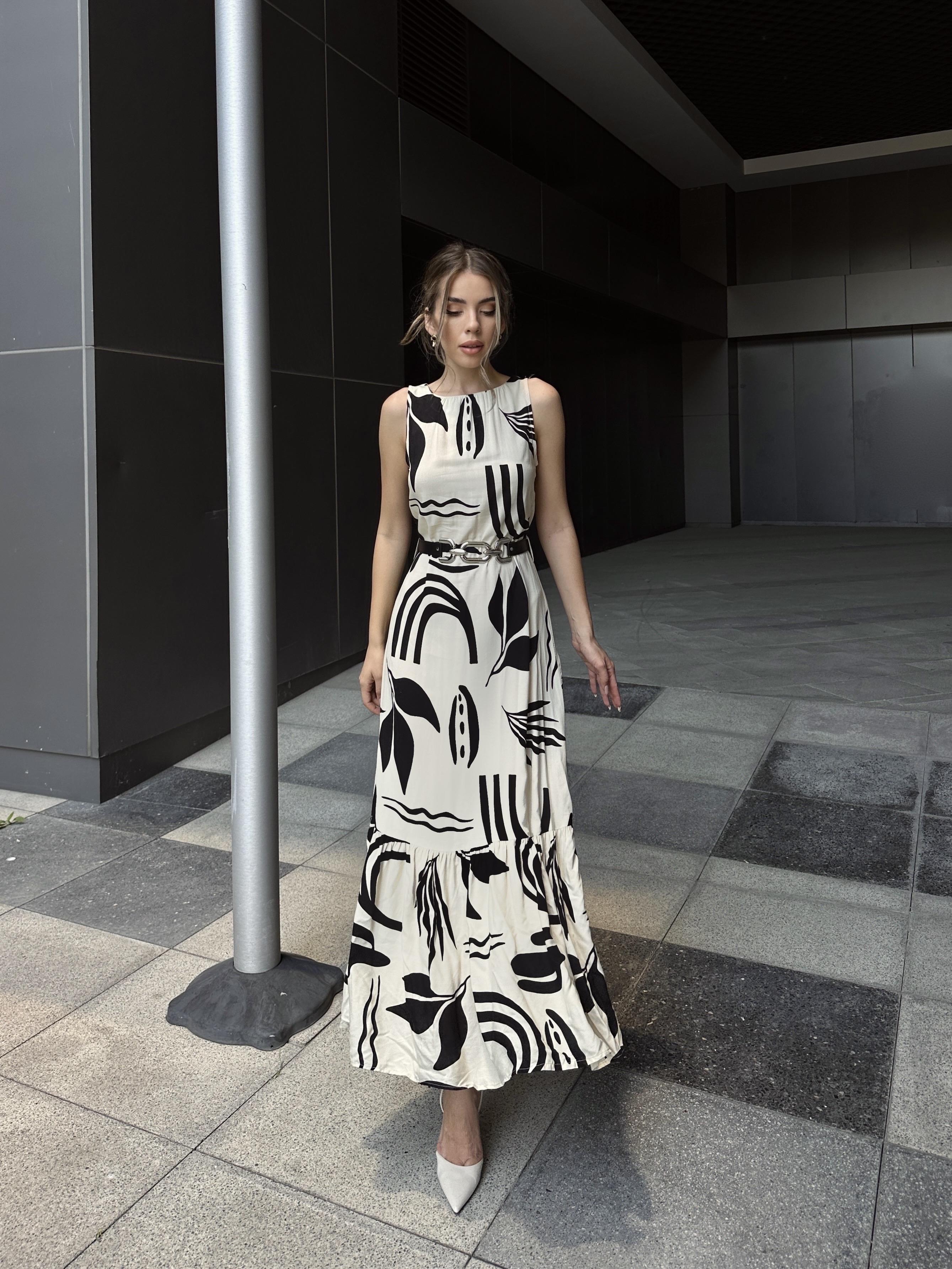 Kemerli Volanlı Desenli Viskon Elbise Siyah