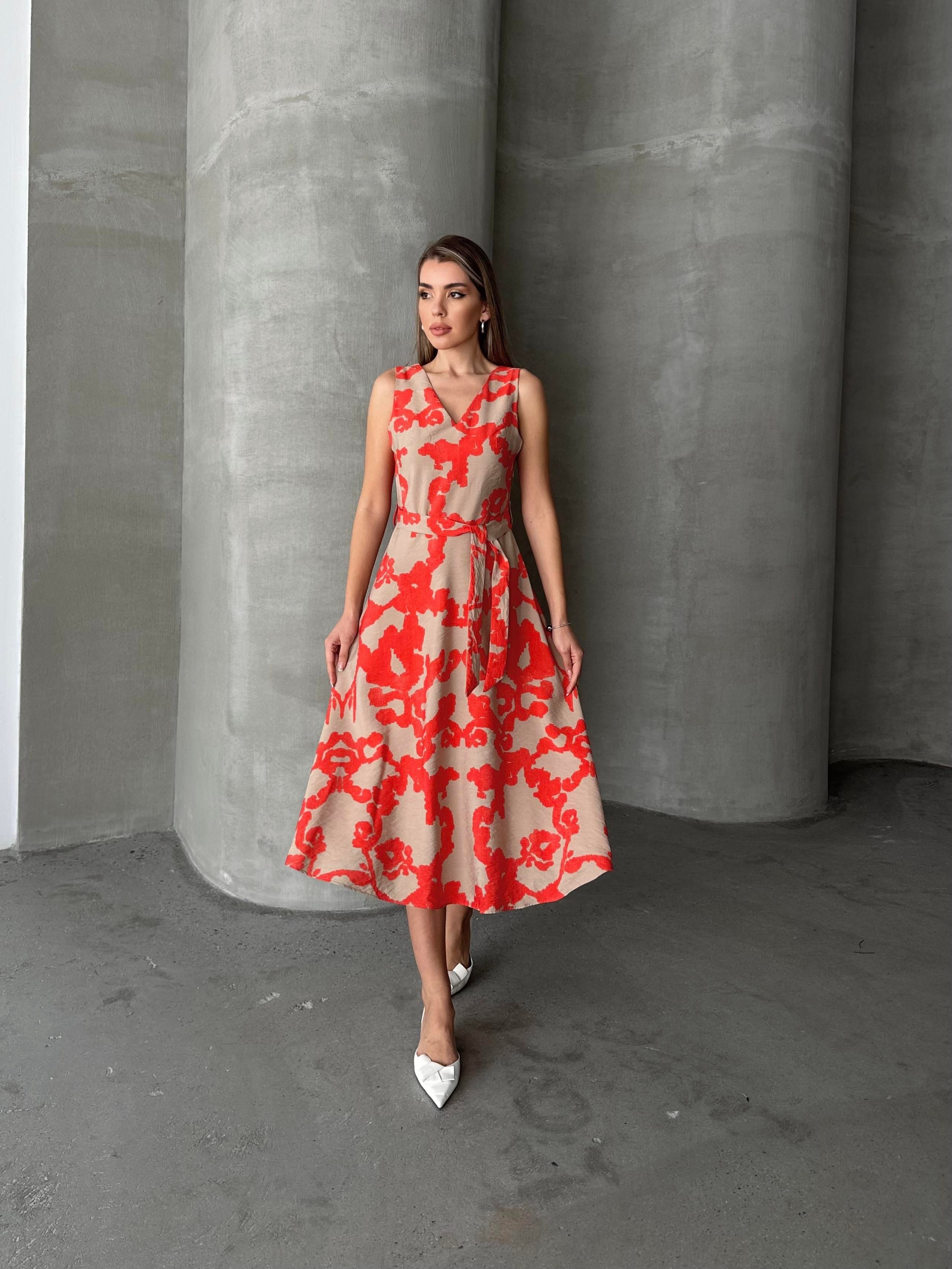 Kuşaklı Desenli Kalın Askılı Elbise Bej