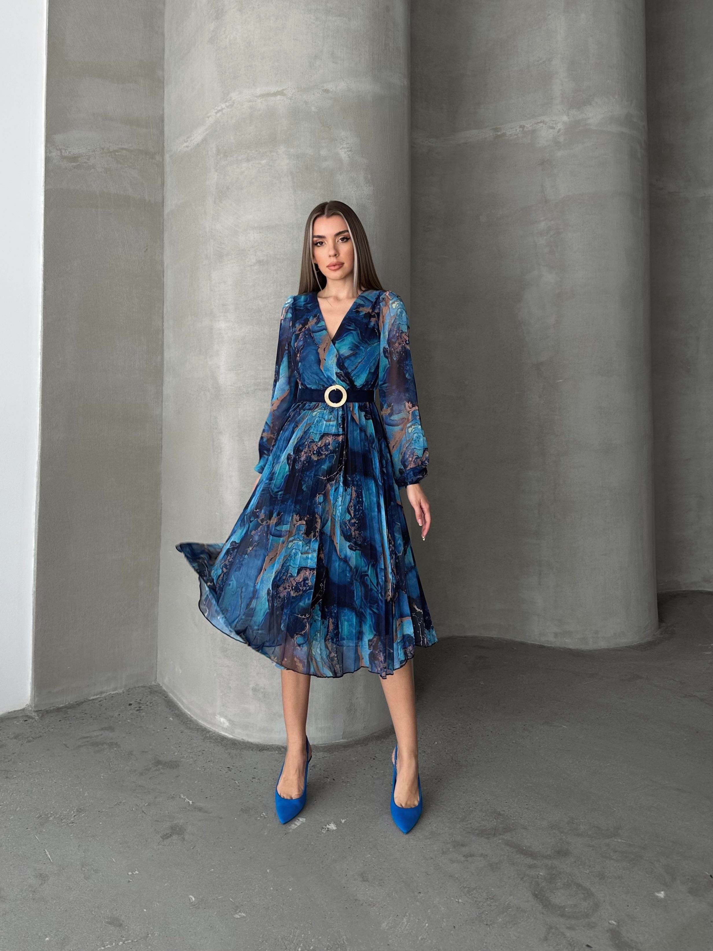 Pileli Kemerli Renkli Şifon Elbise Mavi