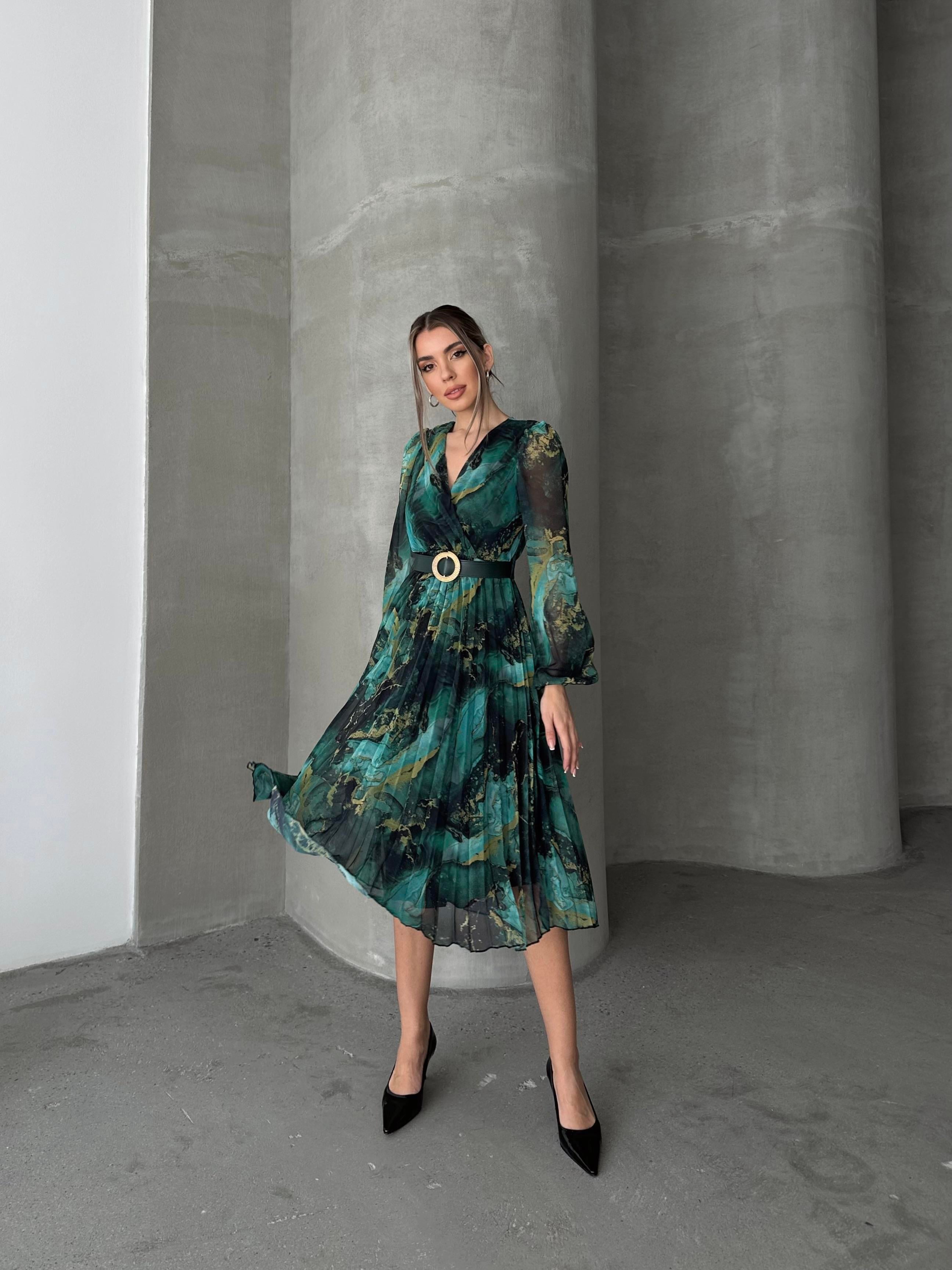 Pileli Kemerli Renkli Şifon Elbise Yeşil 