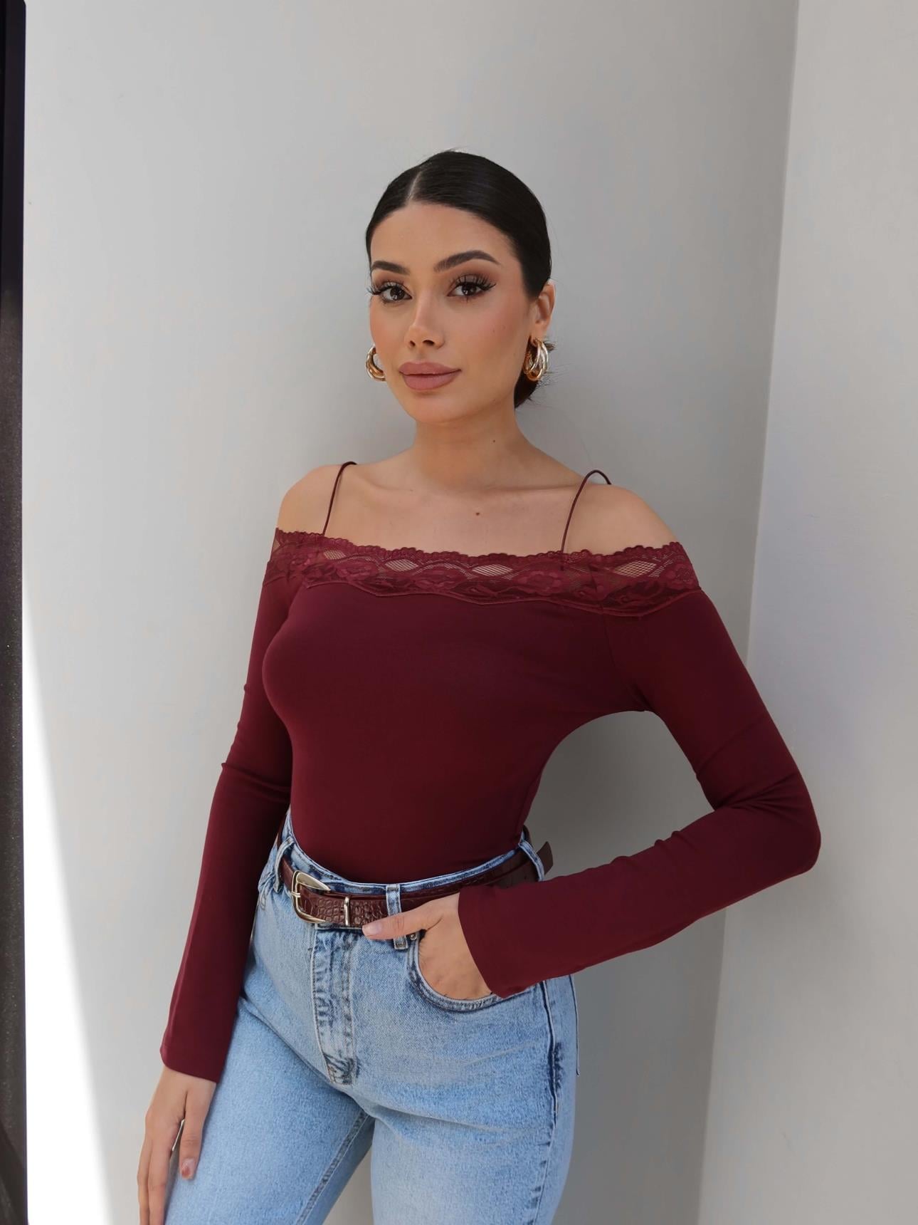 Askılı Dantel Detay Bluz