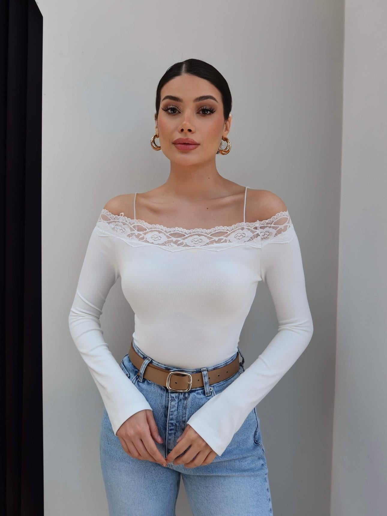 Askılı Dantel Detay Bluz