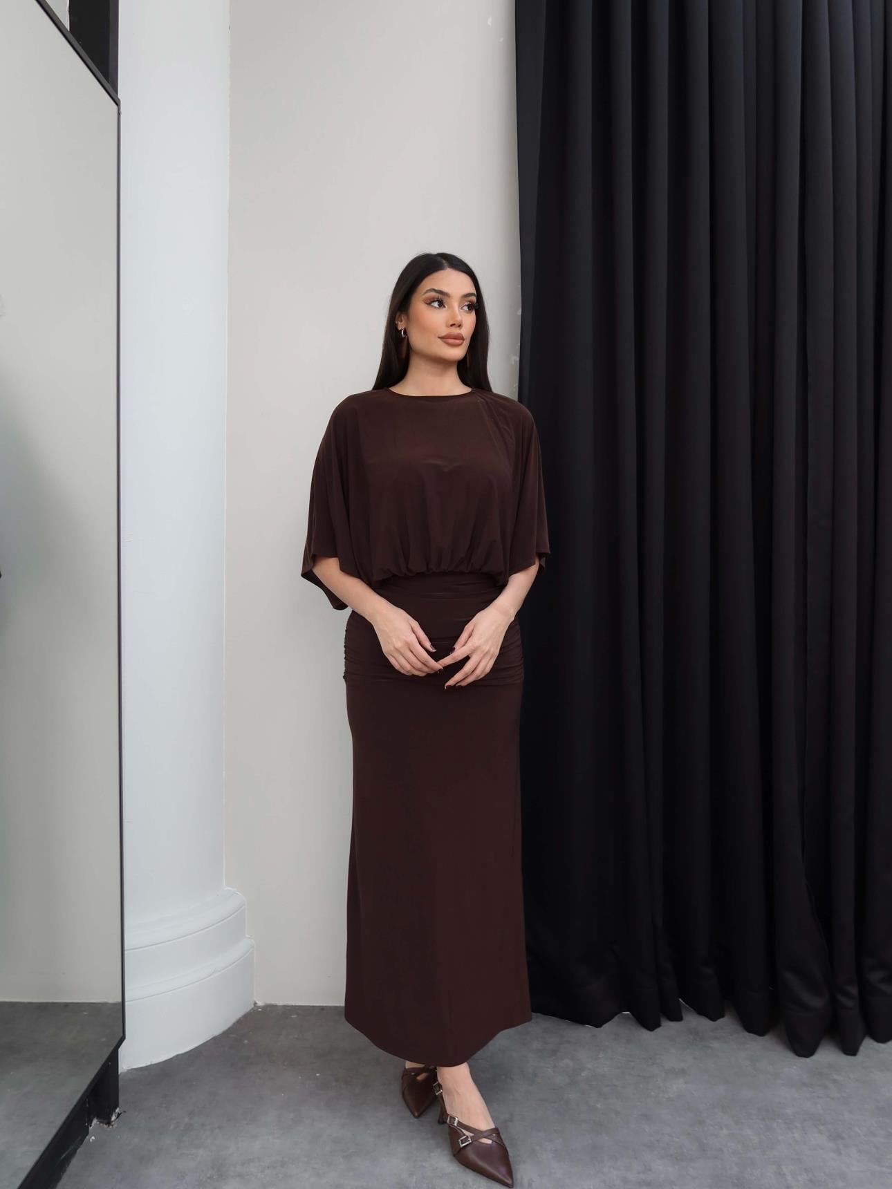 Drape Detaylı Dökümlü Uzun Elbise