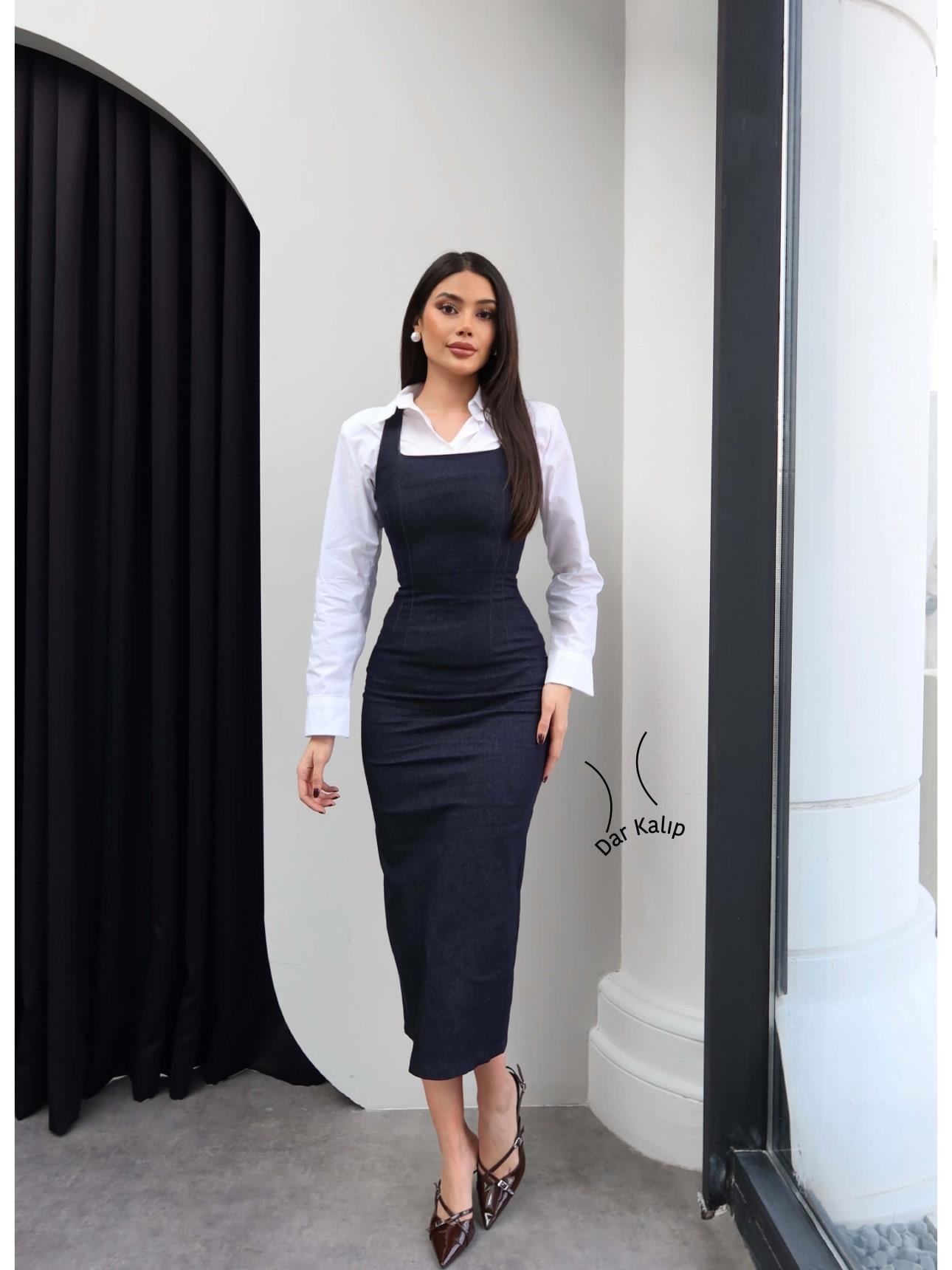 Kare Yaka Kalın Askılı Denim Elbise