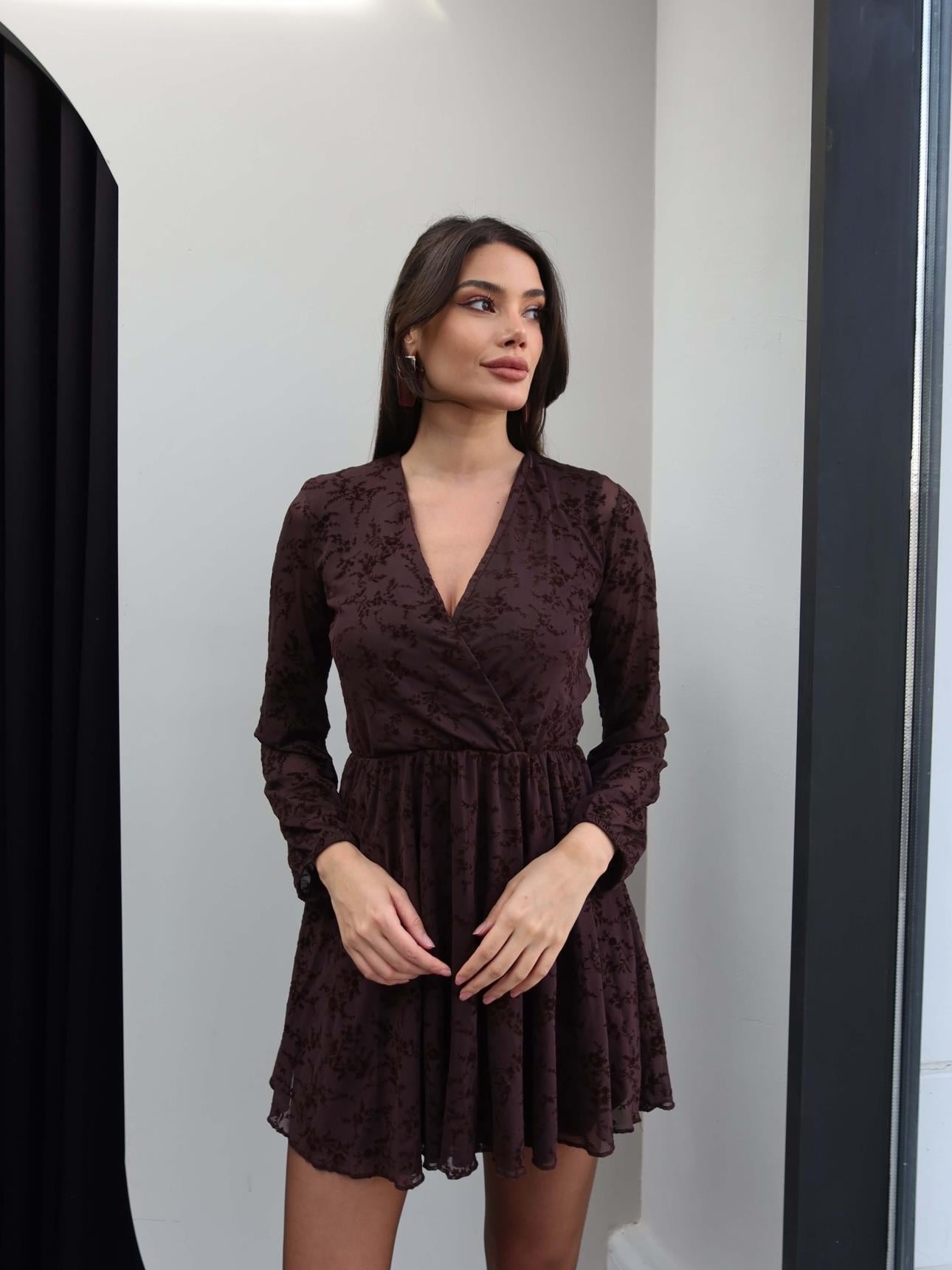 Kruvaze Yaka Çiçek Desen Tül Elbise