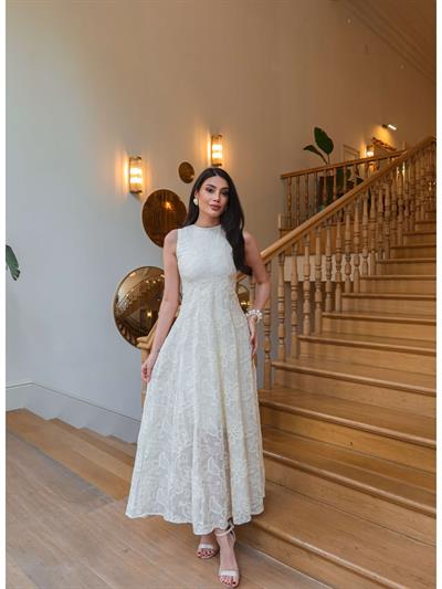 Brodeli Sıfır Kol Uzun Elbise