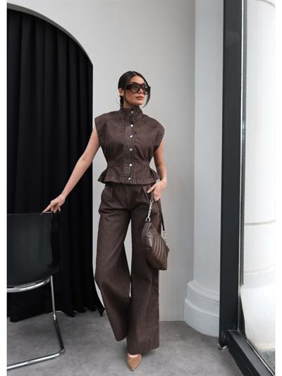 Dik Yaka Çıtçıtlı Yelek Pantolon Takım