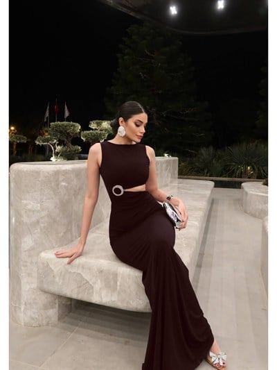 EH Collection Aksesuar Detaylı Bel Formlu Elbise