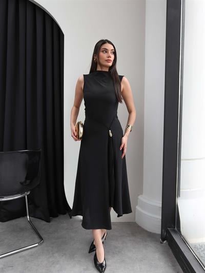 Gold Tokalı Asimetrik Yırtmaçlı Elbise