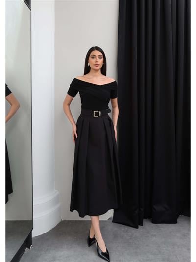 Kemerli Kayık Yaka Elbise