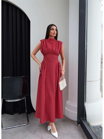 Puantiye Desen Vatkalı Sıfır Kol Elbise