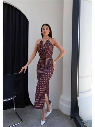 Puantiyeli Halter Yaka Yırtmaçlı Midi Elbise