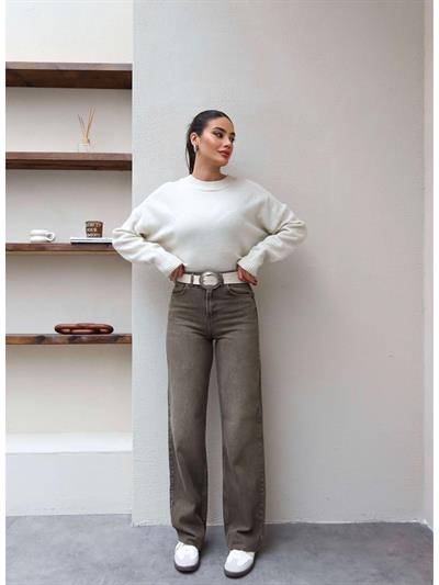 Straight Paça Kesik Jean