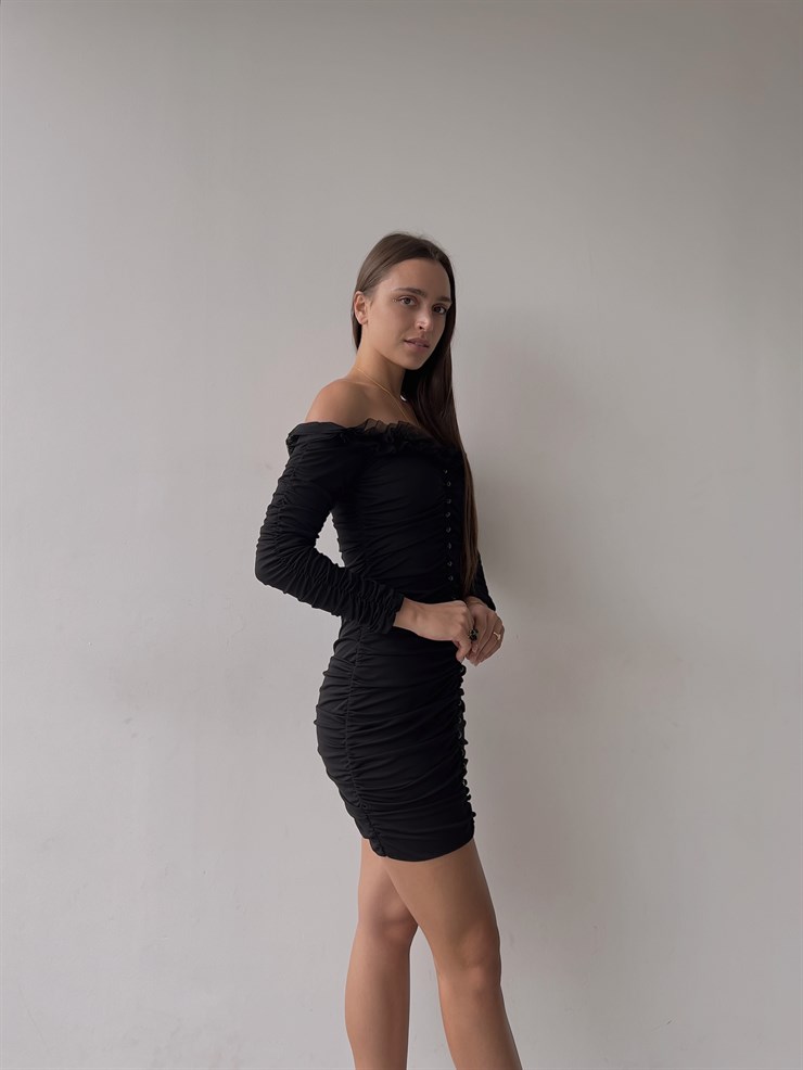 	Omuz Fırfırlı Önden Düğme Detaylı Drapeli Uzun Kol Zanobi Kadın Siyah Mini Elbise 23K000110