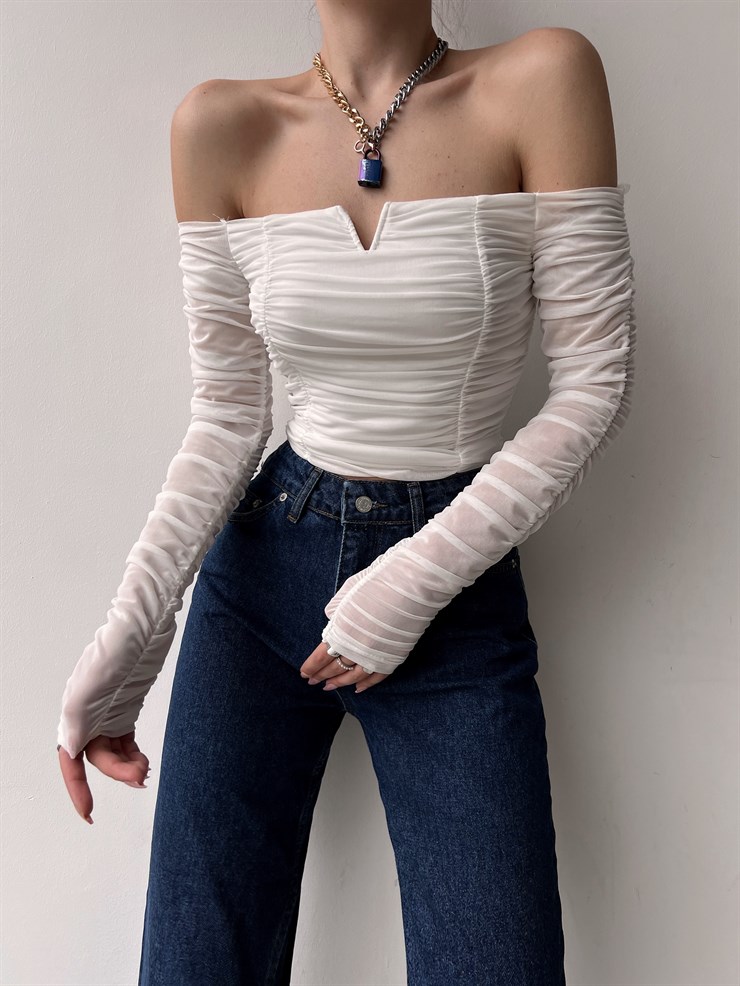 Açık Omuz Büzgülü Alena Kadın Beyaz Tül Bluz 22K000565