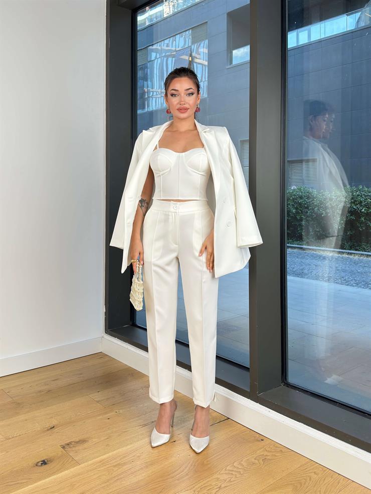 Askılı Korse Görünüm Crop Düğme Kapamalı Blazer Ceket Yüksek Bel Pantolon Adelisa Beyaz Kadın Üçlü Takım 25Y493
