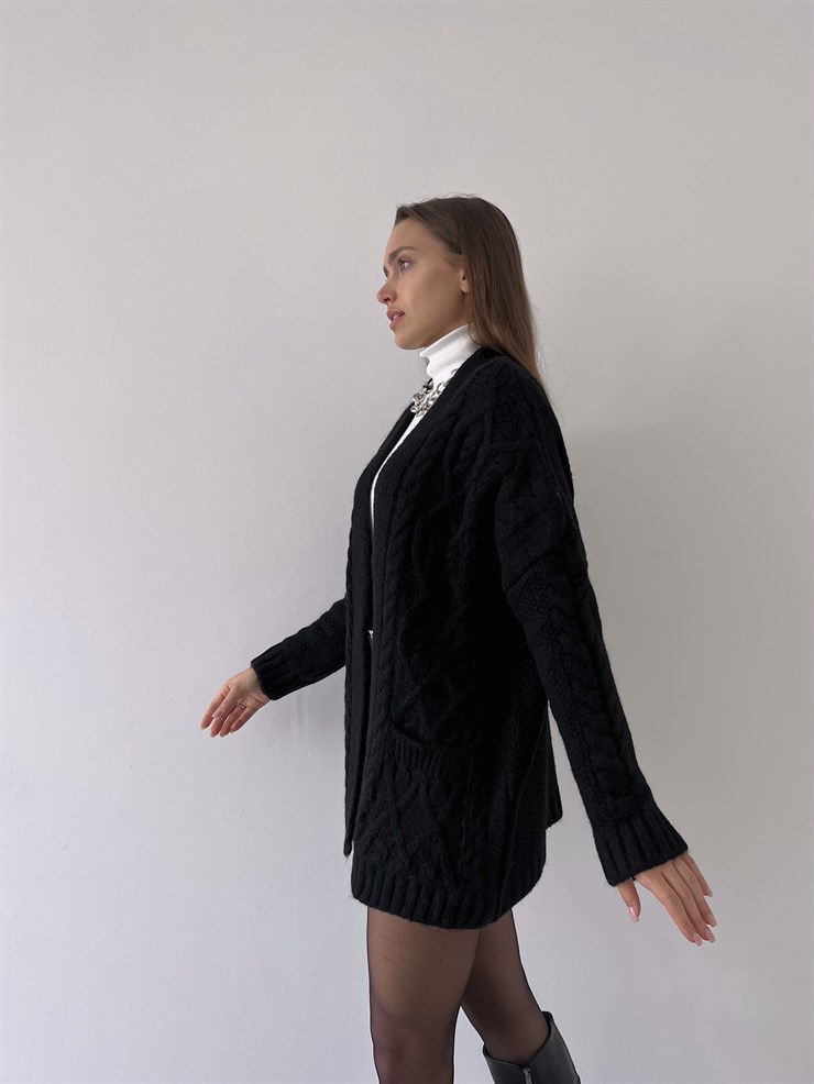 Desenli Yanları Cepli Adin Kadın Siyah Triko Hırka 23K000293