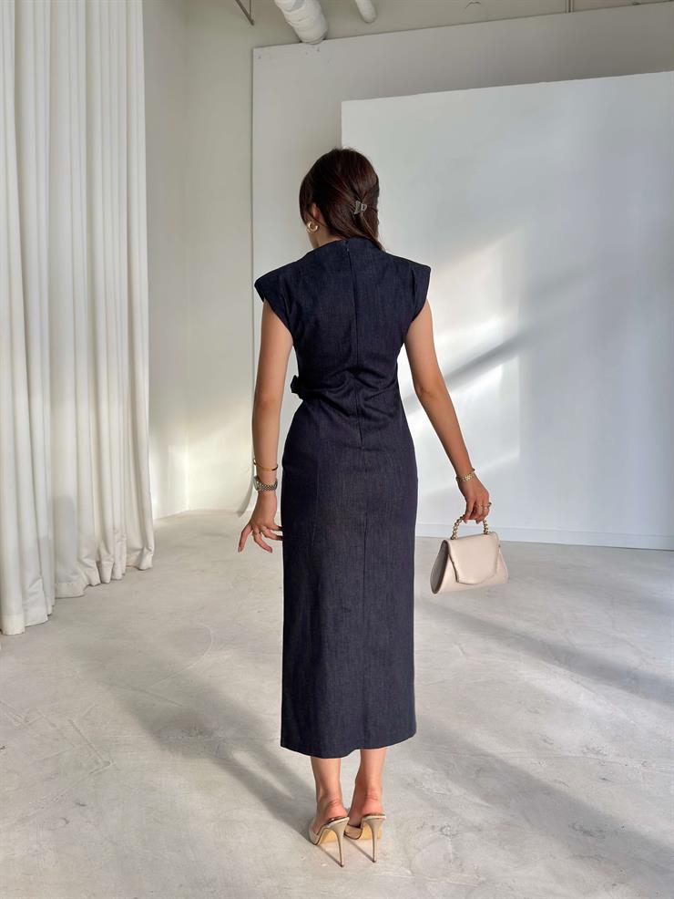 Yanı Yırtmaçlı Drape Detaylı Aksesuarlı Adrian Lacivert Kadın Kot Elbise 26K204