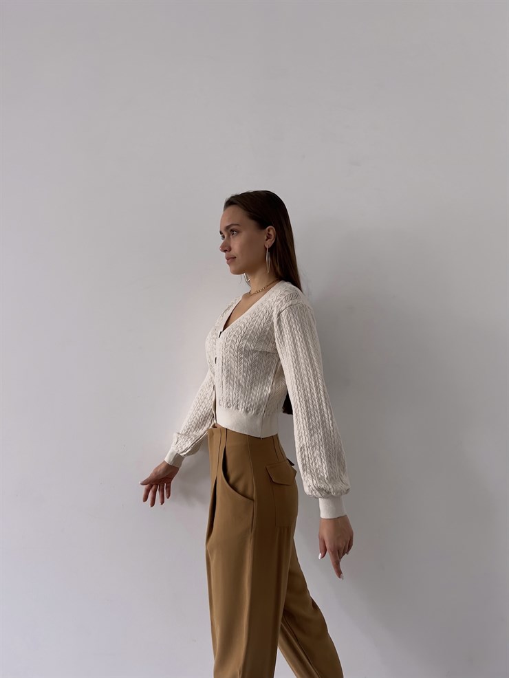 V Yaka Ön Düğme Kapamalı Alaska Kadın Taş Hırka 23K000290