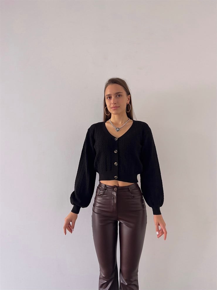 V Yaka Ön Düğme Kapamalı Alaska Kadın Siyah Hırka 23K000290