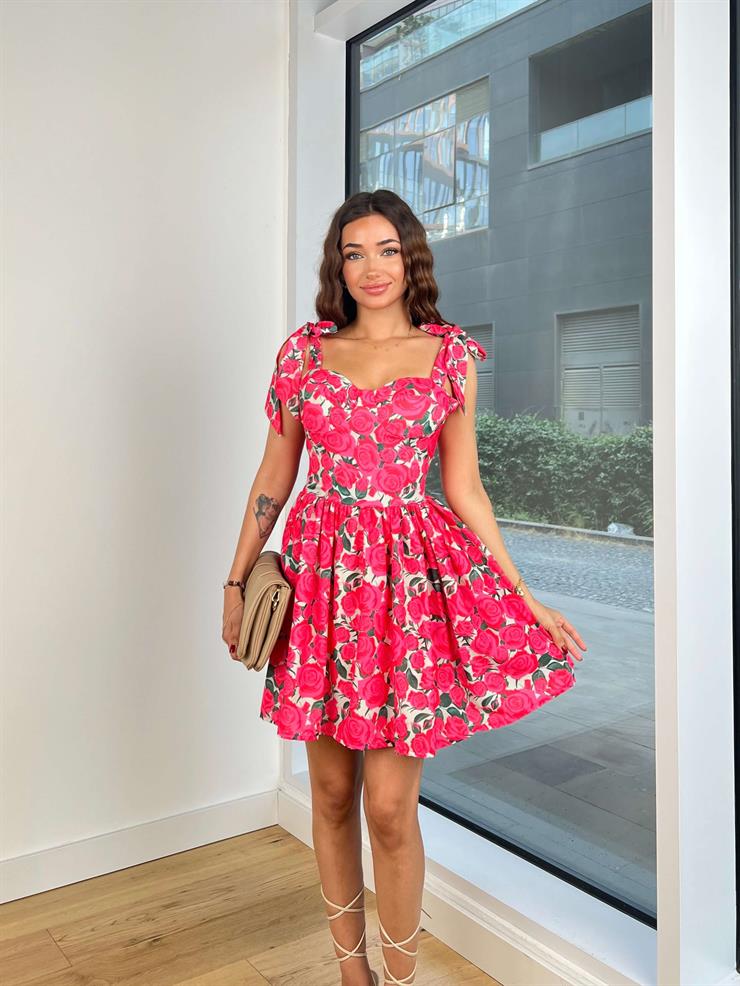 Kalın Bağlamalı Askı Kalp Yaka Aldin Kadın Çiçekli Fuşya Mini Elbise 24Y751