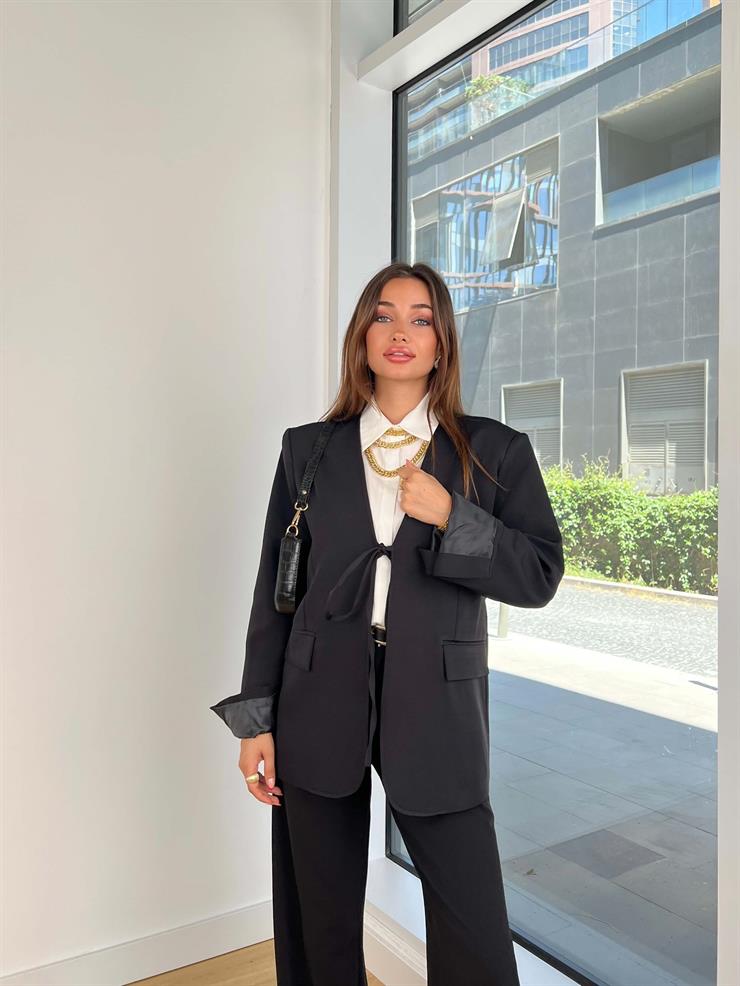 Omuz Vatkalı Önü Bağlamalı Aldina Kadın Siyah Blazer Ceket 24Y846