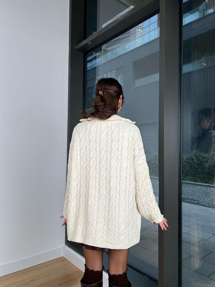 Önü Yarım Fermuarlı Oversize Allen Kadın Ekru Kazak 24k429