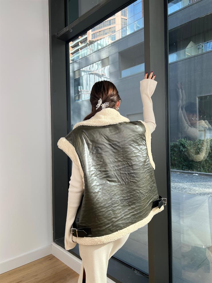 İçi Vegan Kürklü Yanları Kemer Detaylı Alveitar Kadın Haki Deri Yelek 24k000136