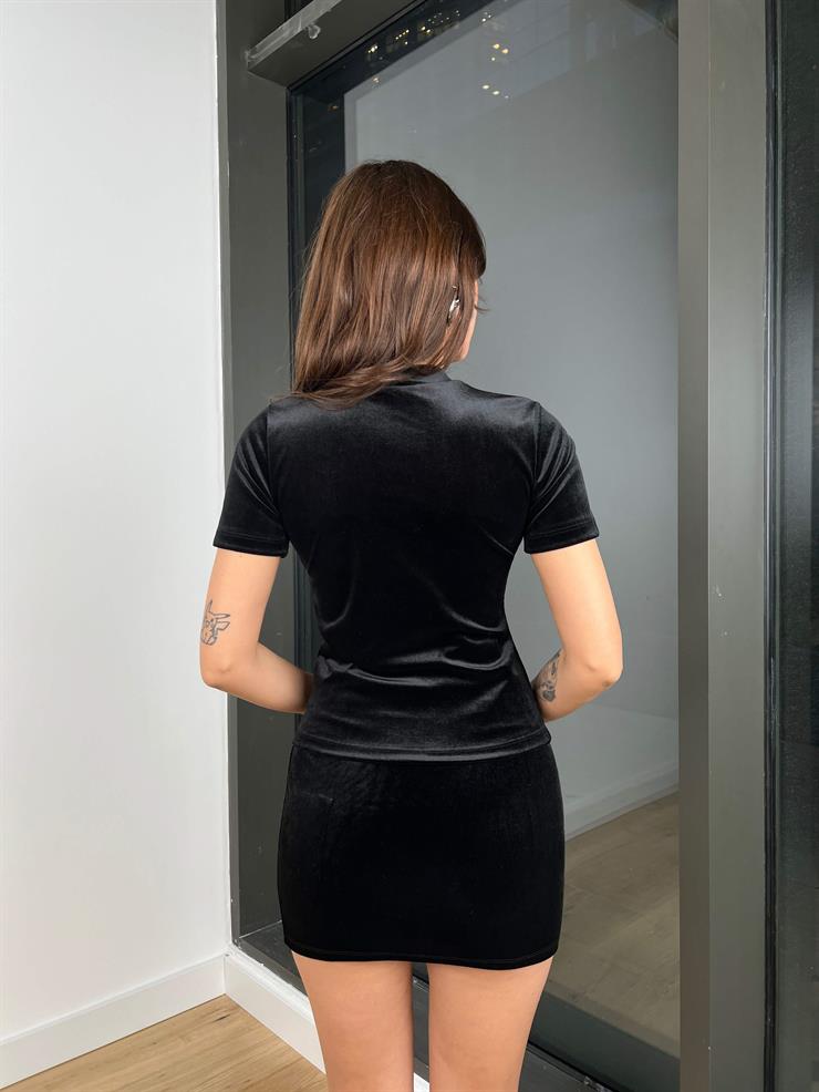 Yarım Boğazlı kısa Kollu Alyce Kadın Siyah Kadife Bluz 24k367