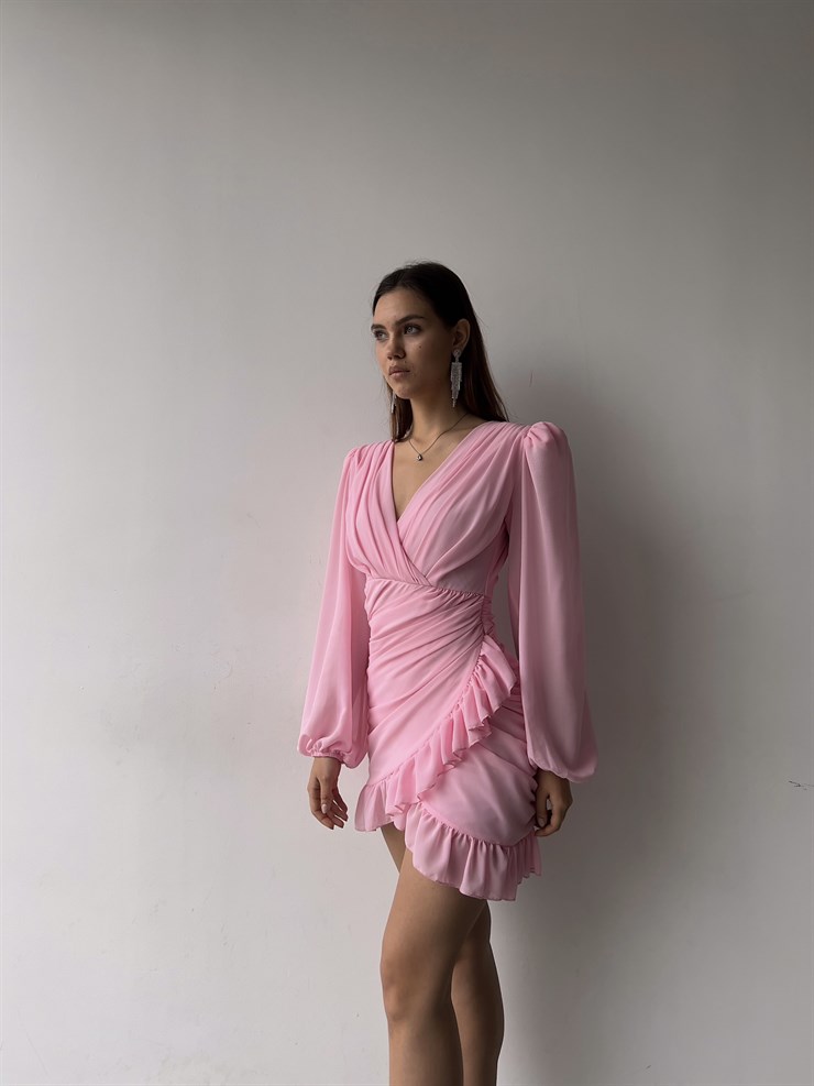 Kruvaze Yaka Drapeli Etek Kısmı Fırfırlı Amara Kadın Pembe Mini Elbise 22Y000015