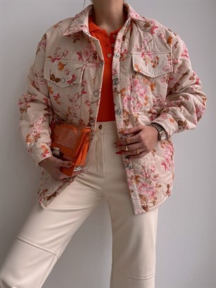 Çiçekli Önü Büyük Cepli Analeigh Kadın Taş Rengi Kapitone Ceket 22K000509