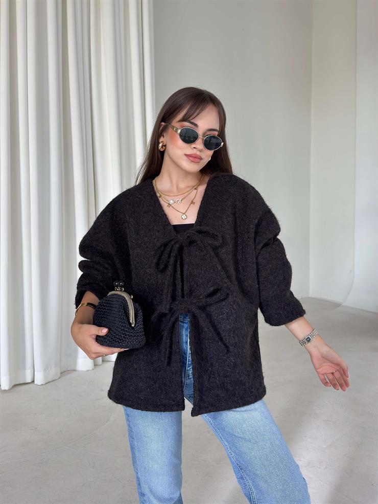 Oversize Önden Bağlamalı Annabel Kadın Siyah Peluş Ceket 26K005