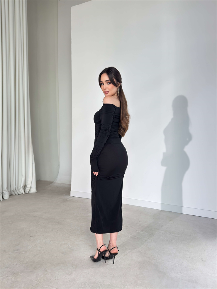 Drapeli Yandan Yırtmaçlı Parmak Detaylı Antonia Siyah Kadın Elbise 26Y142