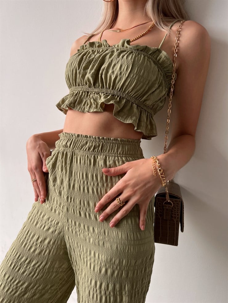 Arkadan Bağcıklı Fırfırlı Crop Lastik Bel Alt Gofre Kumaş Odina Kadın Yeşil İkili Takım 22Y000376