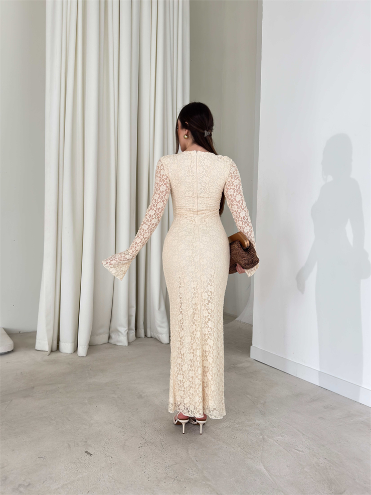 Kalp Yaka Maxi Arlene Ekru Dantelli Kadın Elbise 26Y126