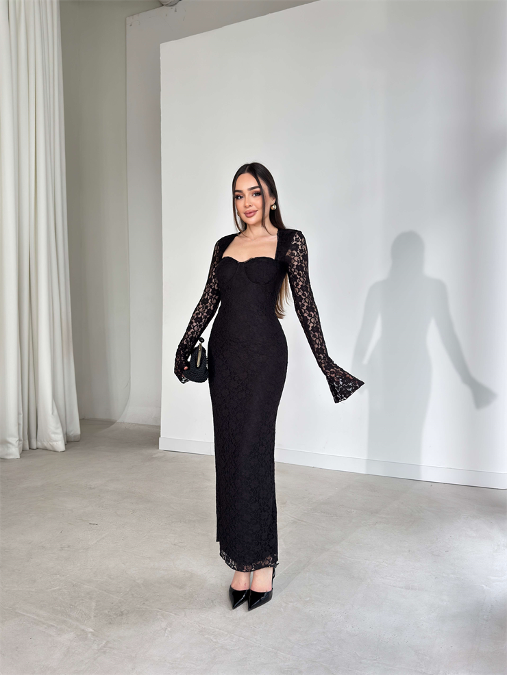 Kalp Yaka Maxi Arlene Siyah Dantelli Kadın Elbise 26Y126