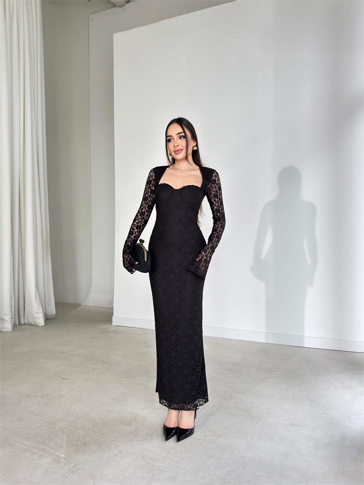 Kalp Yaka Maxi Arlene Siyah Dantelli Kadın Elbise 26Y126